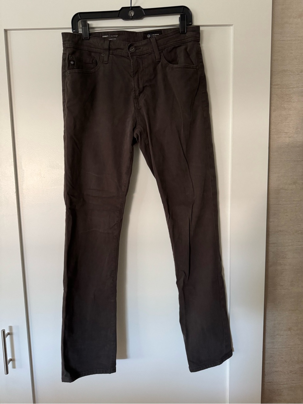 AG men’s Dark Brown Straight-Leg Pants 30x32